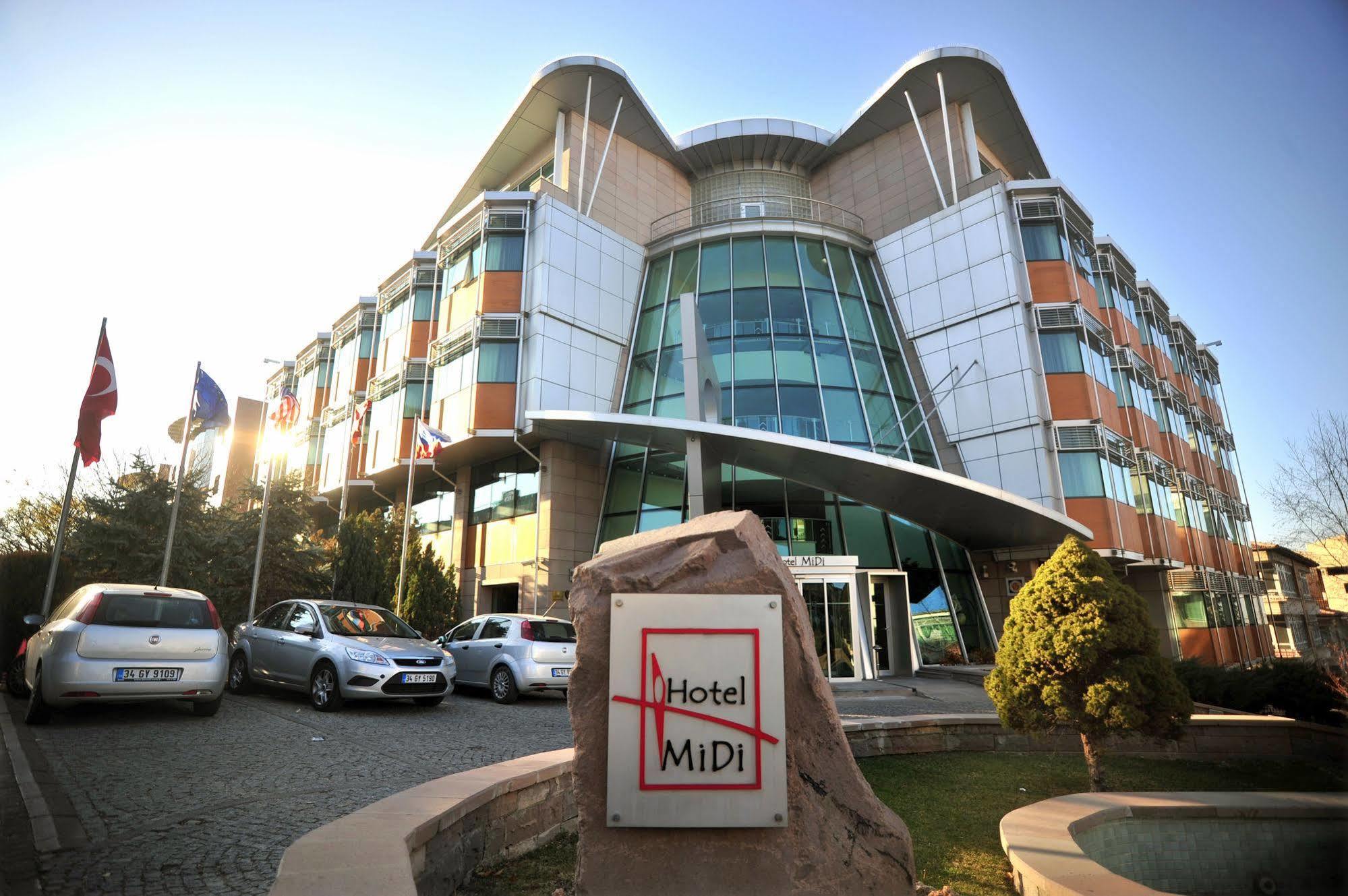 Hotel Midi 4*